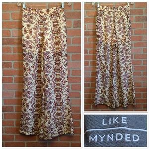Like Mynded women’s sheer pants scarf print XS